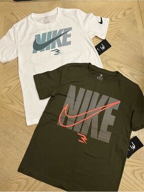 *BUNDLE* Boy Nike 3BRAND Short Sleeve Tees Size S
